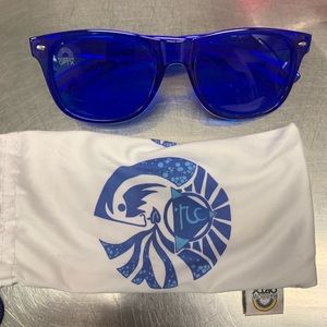 Transparent Blue color therapy wayfarer sunglasses
